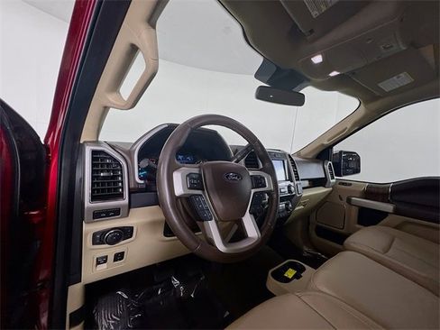 Used 2019 Ford F150 Lariat image 21