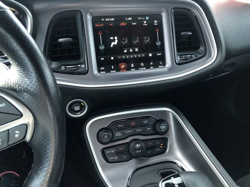 Used 2019 Dodge Challenger R/T Scat Pack image 21