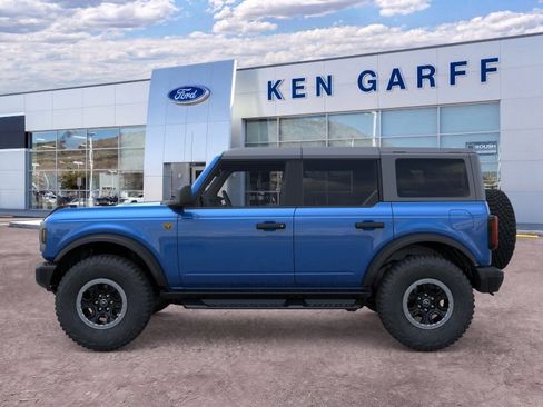 New 2026 Ford Bronco Badlands w/ Sasquatch Package AWD/4WD image 3