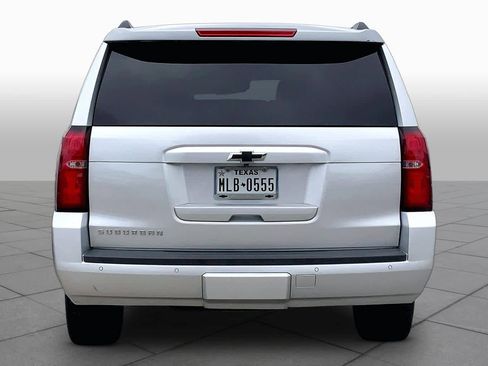Used 2015 Chevrolet Suburban LT w/ Luxury Package RWD image 5