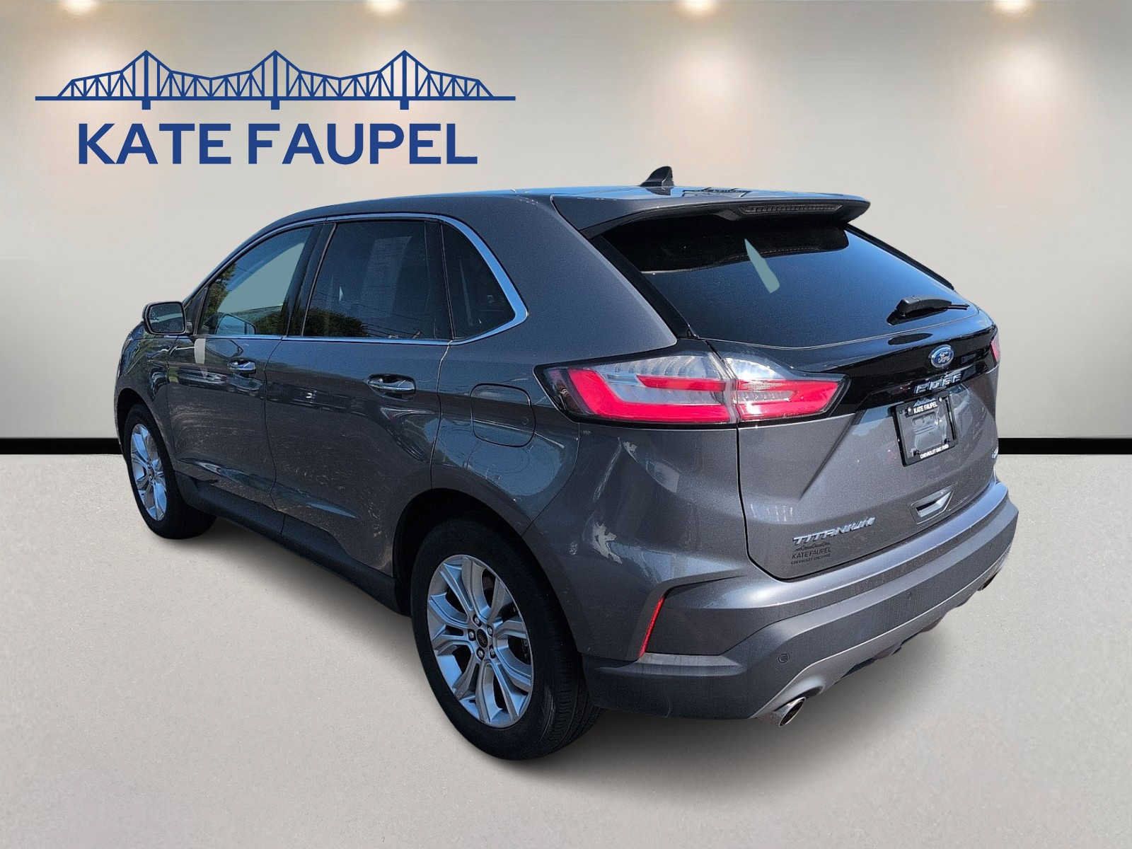 Used 2024 Ford Edge Titanium AWD/4WD image 5