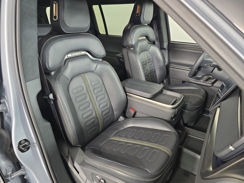 Used 2024 Rivian R1S Adventure AWD/4WD image 24