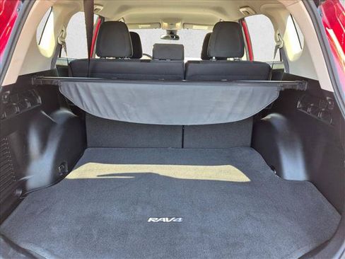 Used 2017 Toyota RAV4 LE w/ Carpet Mat Package FWD image 6