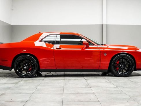 Used 2023 Dodge Challenger SRT Hellcat image 7