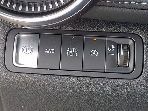 Used 2025 Chevrolet Equinox LT AWD/4WD image 23