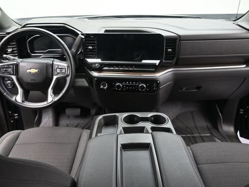 Used 2023 Chevrolet Silverado 1500 LT AWD/4WD image 12