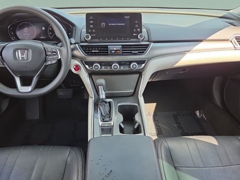 Certified 2020 Honda Accord LX image 13