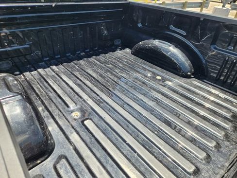 Used 2019 Ford F150 XLT w/ Equipment Group 302A Luxury AWD/4WD image 10