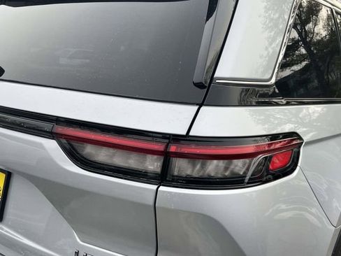 Certified 2023 Jeep Grand Cherokee Limited image 8