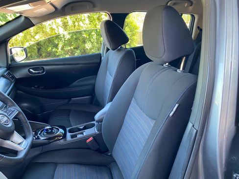 Used 2025 Nissan Leaf SV Plus image 30