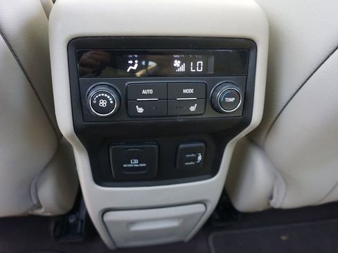 Used 2019 GMC Acadia Denali w/ Technology Package image 15