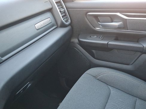 Used 2022 RAM 1500 Big Horn AWD/4WD image 31