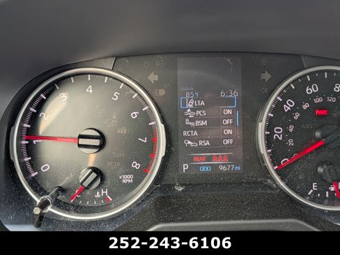 Used 2019 Toyota RAV4 XLE w/ Convenience Package FWD image 15