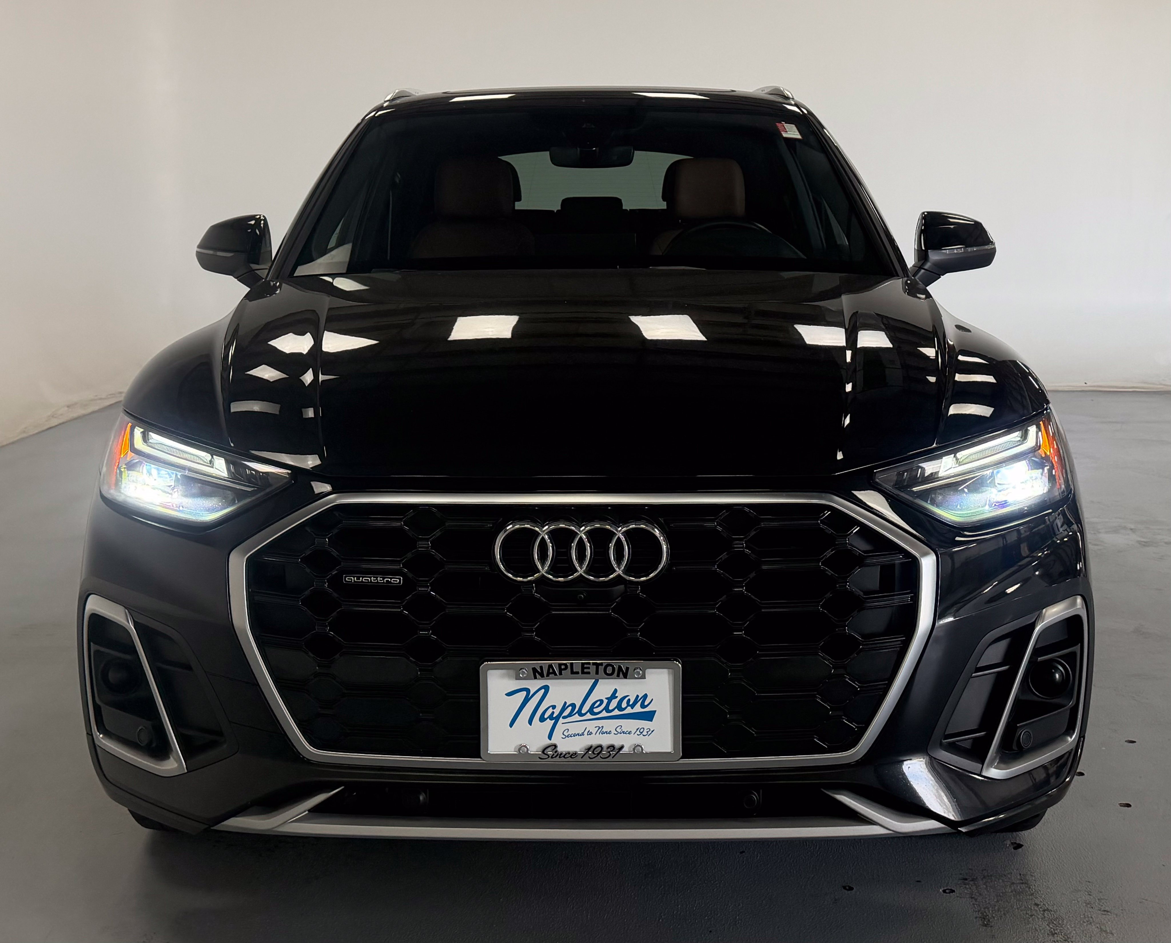 Used 2023 Audi Q5 2.0T Premium Plus w/ Premium Plus Package AWD/4WD image 7