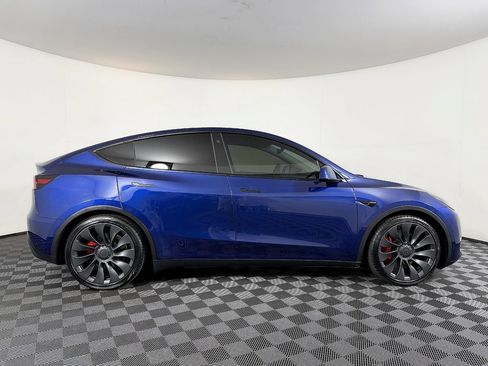Used 2022 Tesla Model Y Performance AWD/4WD image 7