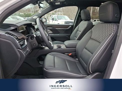 Used 2024 GMC Acadia Denali w/ Super Cruise Package image 18