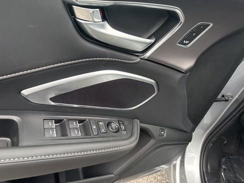 New 2025 Acura RDX SH-AWD image 11