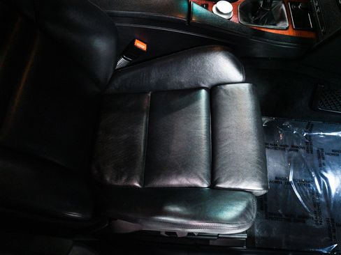 Used 2007 BMW M5 image 29