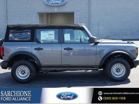 New 2025 Ford Bronco 4-Door image 1