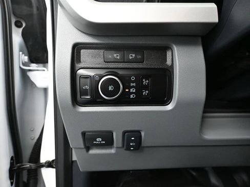 Used 2024 Ford F350 XLT w/ FX4 Off-Road Package image 31