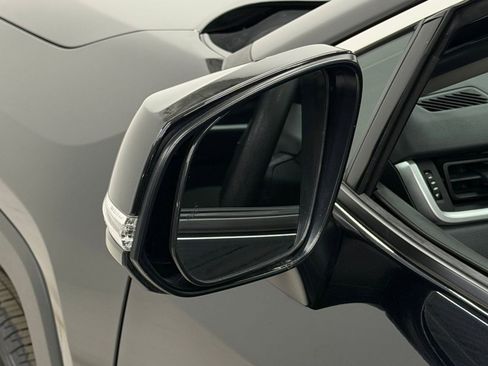 Used 2024 Toyota RAV4 LE image 31