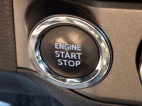Certified 2023 Toyota Tacoma TRD Off-Road AWD/4WD image 23