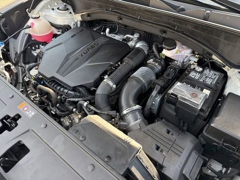 Used 2023 Hyundai Santa Fe Limited image 30