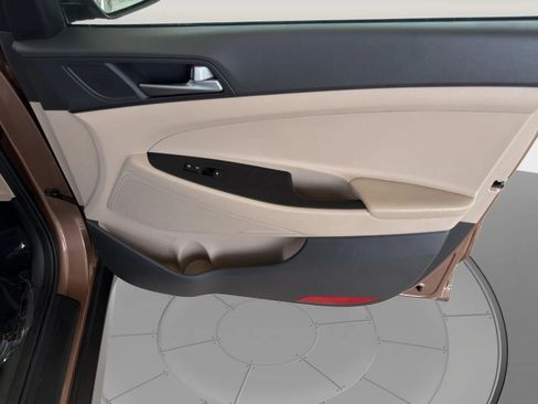 Used 2017 Hyundai Tucson SE w/ SE Popular Package 02 FWD image 15