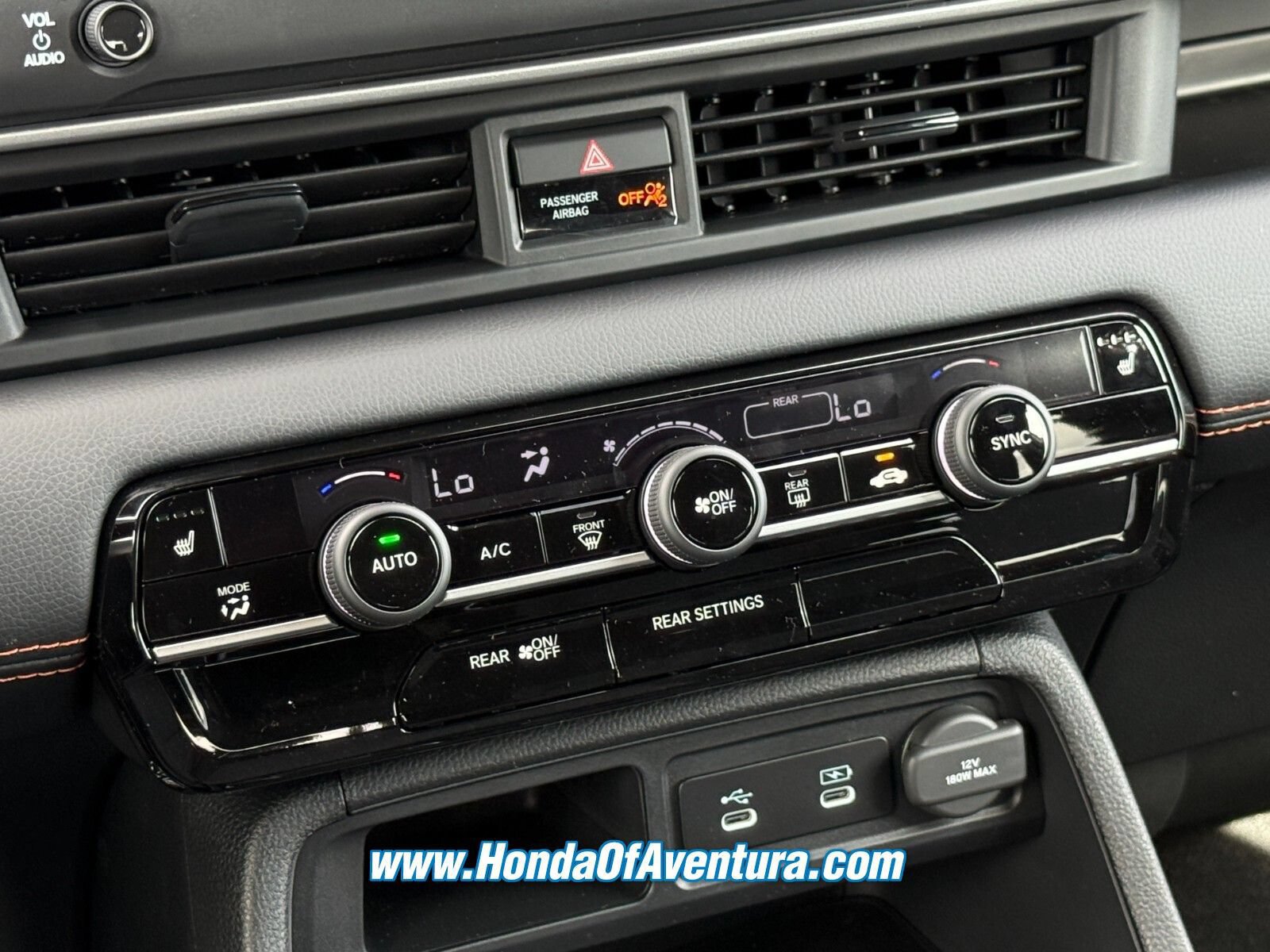 New 2026 Honda Pilot Sport image 16