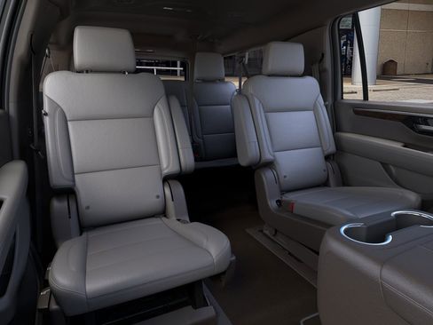 New 2026 Chevrolet Suburban LT image 17