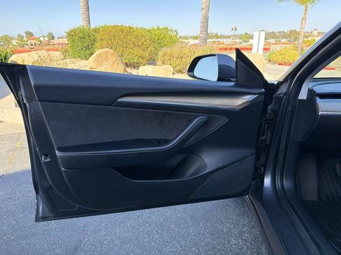 Used 2021 Tesla Model 3 Standard Range Plus RWD image 24
