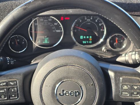 Used 2013 Jeep Wrangler Unlimited Sport w/ Connectivity Group image 7