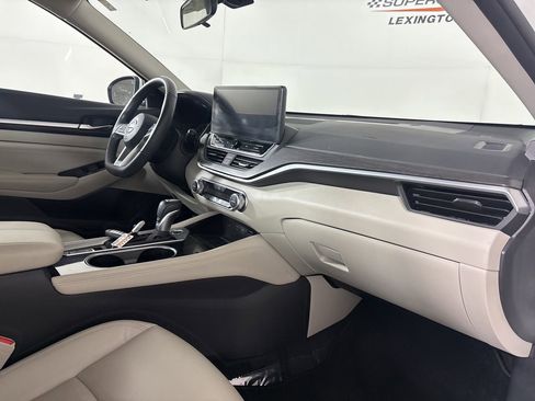 Used 2023 Nissan Altima 2.5 SL image 30