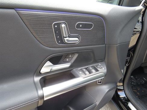 Used 2026 Mercedes-Benz GLA 250 4MATIC image 9