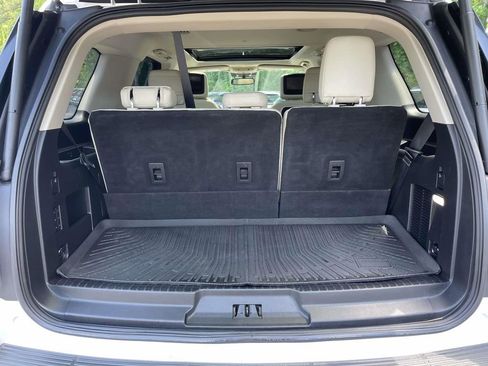 Used 2019 Ford Expedition Platinum AWD/4WD image 9