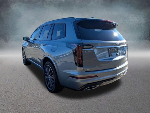 Certified 2024 Cadillac XT6 Sport w/ Platinum Package image 3