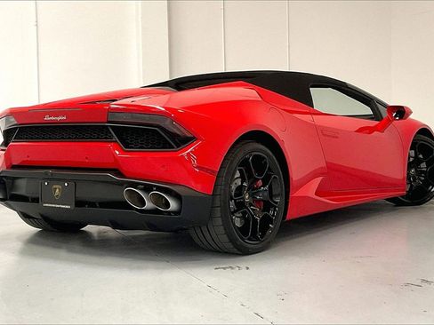 Used 2017 Lamborghini Huracan LP 580-2 image 4