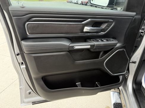Used 2024 RAM 1500 Laramie AWD/4WD image 14