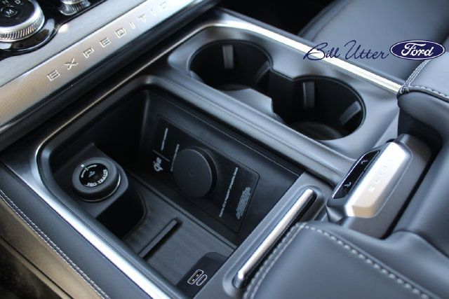 New 2027 Ford Expedition Platinum w/ Driver's Package RWD image 13