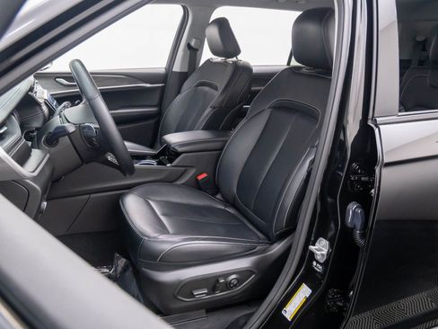 Used 2021 Jeep Grand Cherokee L Limited image 9