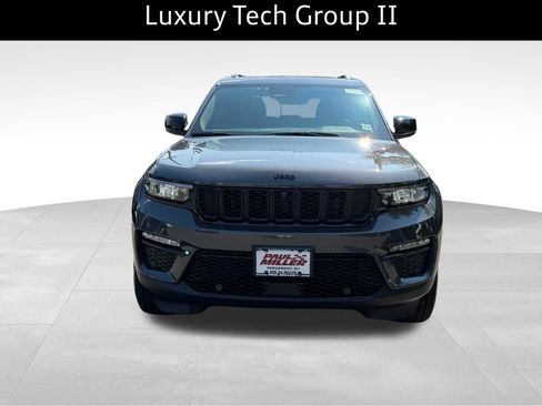 Used 2025 Jeep Grand Cherokee Limited w/ Luxury Tech Group II AWD/4WD image 2