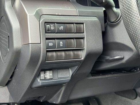 Used 2025 Toyota Tacoma SR5 RWD image 10