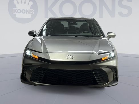 Used 2025 Toyota Camry SE FWD image 23