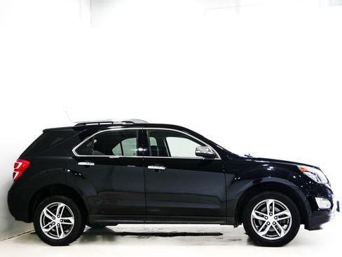 Used 2016 Chevrolet Equinox LTZ w/ Enhanced Convenience Package FWD image 5