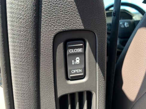Used 2023 Honda Odyssey EX-L image 35