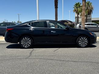 Used 2024 Nissan Altima 2.5 SV FWD video 2