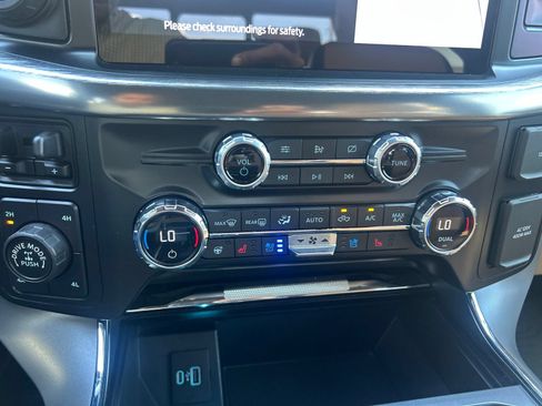 Used 2021 Ford F150 Lariat w/ Equipment Group 502A High AWD/4WD image 33