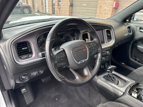 Used 2022 Dodge Charger R/T w/ Plus Group image 40
