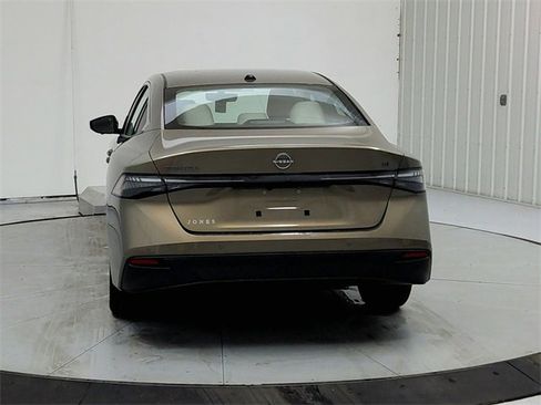 New 2026 Nissan Sentra SL w/ Floor Mat Package image 6