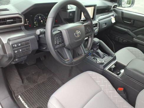 New 2026 Toyota Tacoma SR5 AWD/4WD image 4